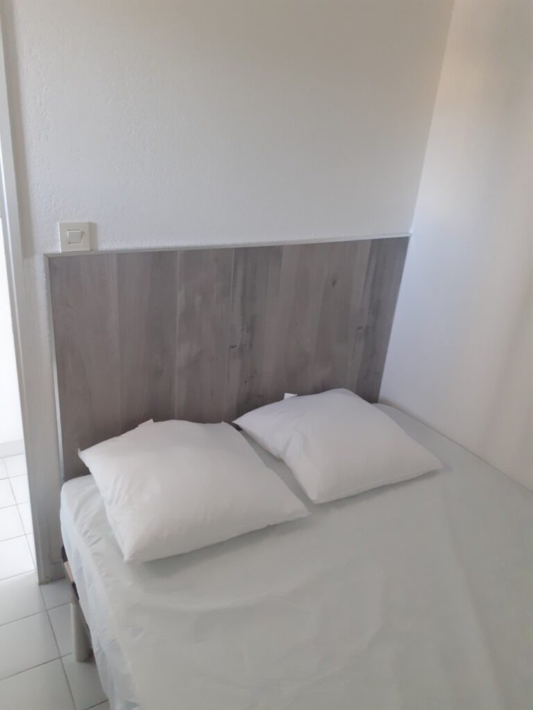 Locataires profitant d’un accueil personnalisé à Cap d'Agde.