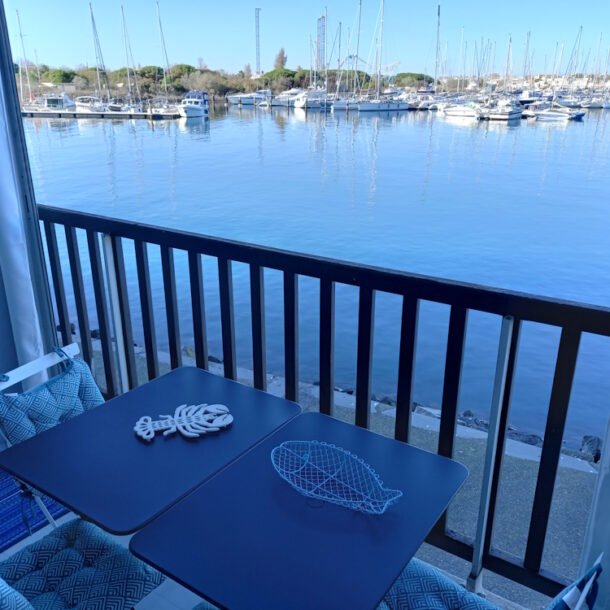 Équipe F&G Conciergerie gérant les check-in et check-out.